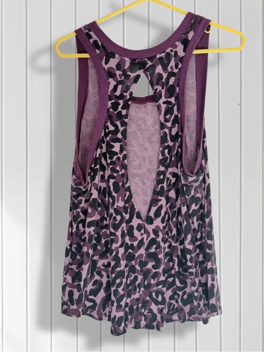 PINK Victoria's Secret Open Back Purple/Pink Leopard Print Tank Top - Picture 2 of 2
